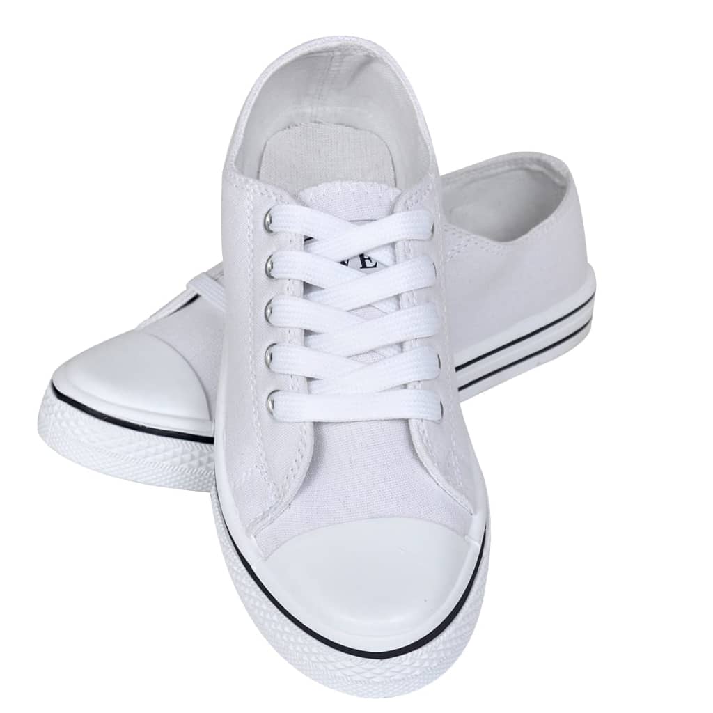 Classic Women's Low-top Lace-up Canvas Sneaker White Size 3.5